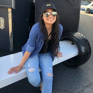 Meet your Posher, Jacqueline